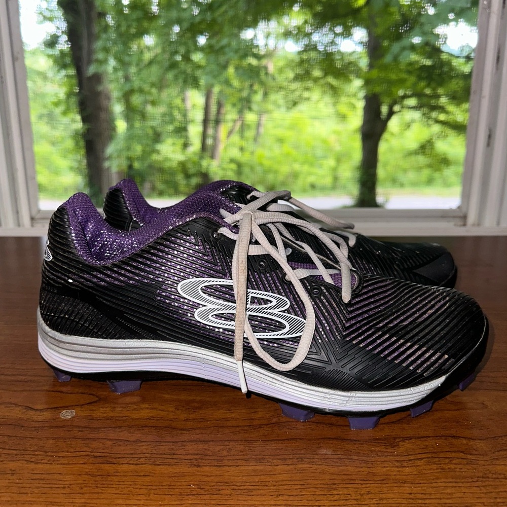 Boombah Women’s Purple Black Softball Baseball Molded Cleat BM15060 Size 11.5